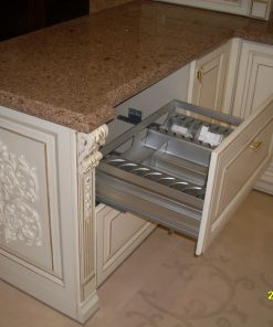 кухня бежевая классик