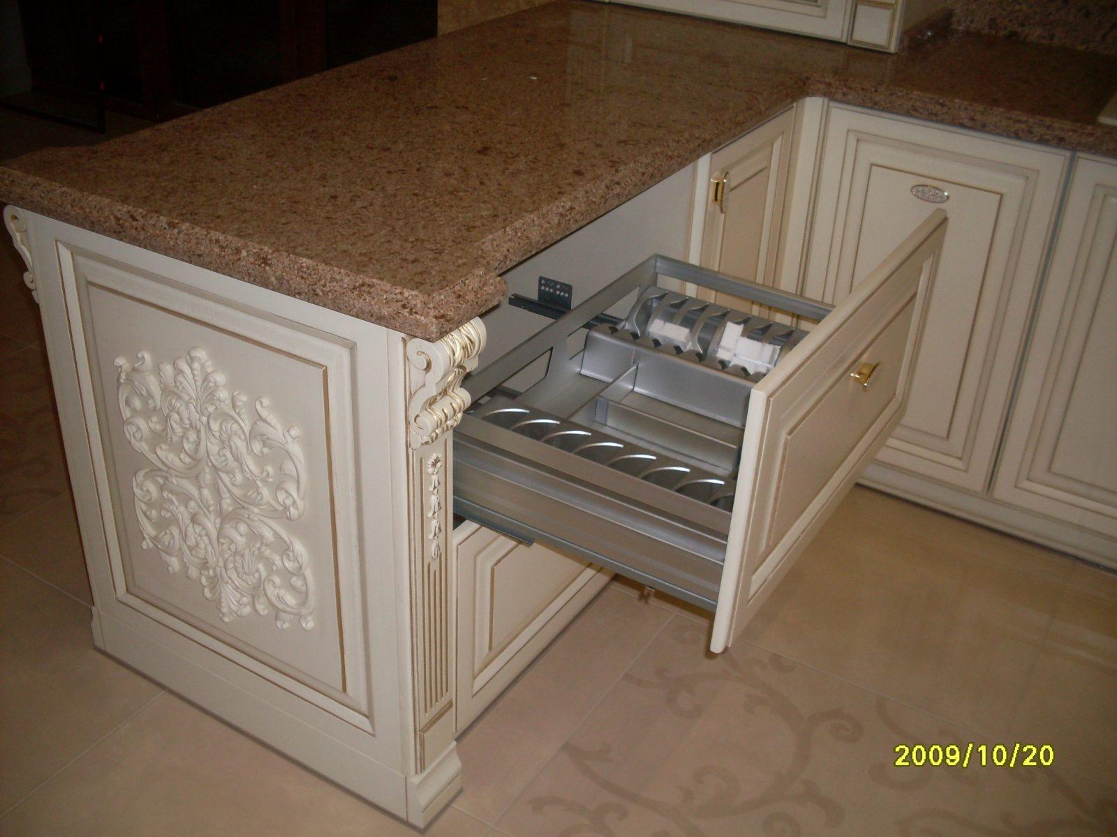 Кухня 43 - от 20000 грн пог.м кухня бежевая классик